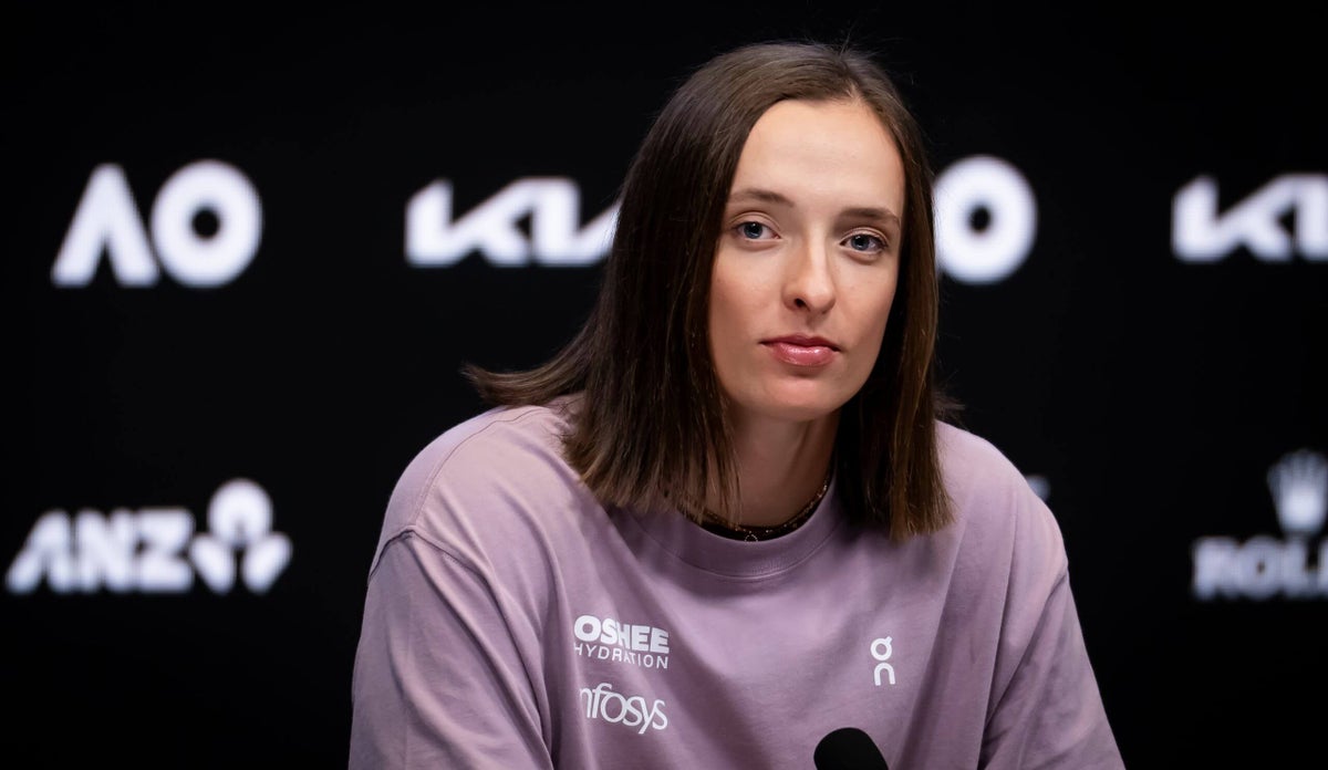 Iga Świątek echoes Coco Gauff criticism of Australian Open cameras: ‘Are we animals in the zoo?’