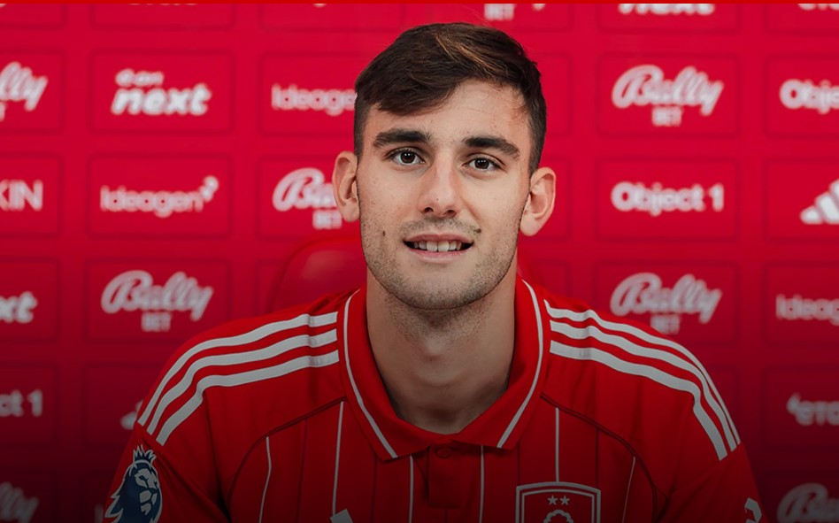 Official: Lorenzo Lucca joins Nottingham Forest from Napoli (nottinghamforest.co.uk).