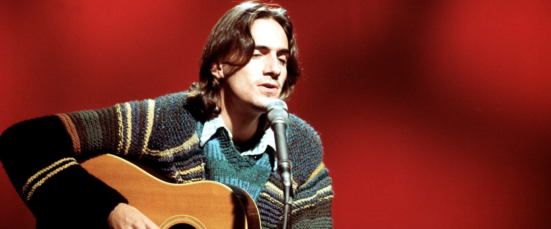 Why James Taylor Thought He Was a “Bad Influence” on The Beatles Near the End of Their Career