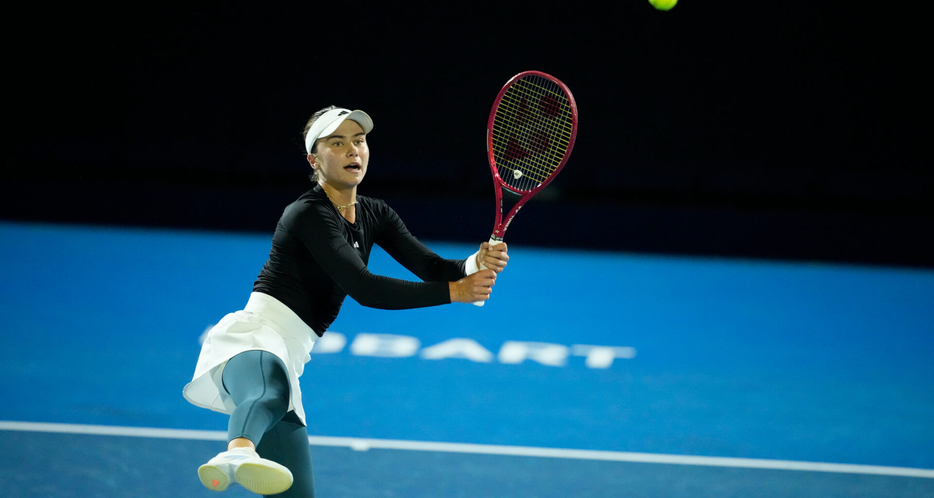 Jovic holds off Linette in nearly three hours; into Hobart semis - WTA Tennis