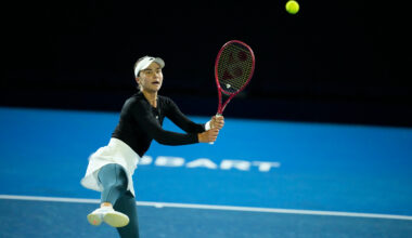 Jovic holds off Linette in nearly three hours; into Hobart semis - WTA Tennis