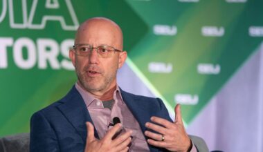 Former PGA Tour exec Scott Gutterman joining Next League