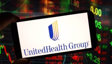 UnitedHealth Heads Into Q4 Earnings As Elevated Medical Costs Loom — Is Stability In Sight? - UnitedHealth Group (NYSE:UNH)