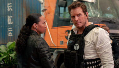 Kali Reis stars as Ana and Chris Pratt as Chris Raven in director Timur Bekmambetov's film Mercy.