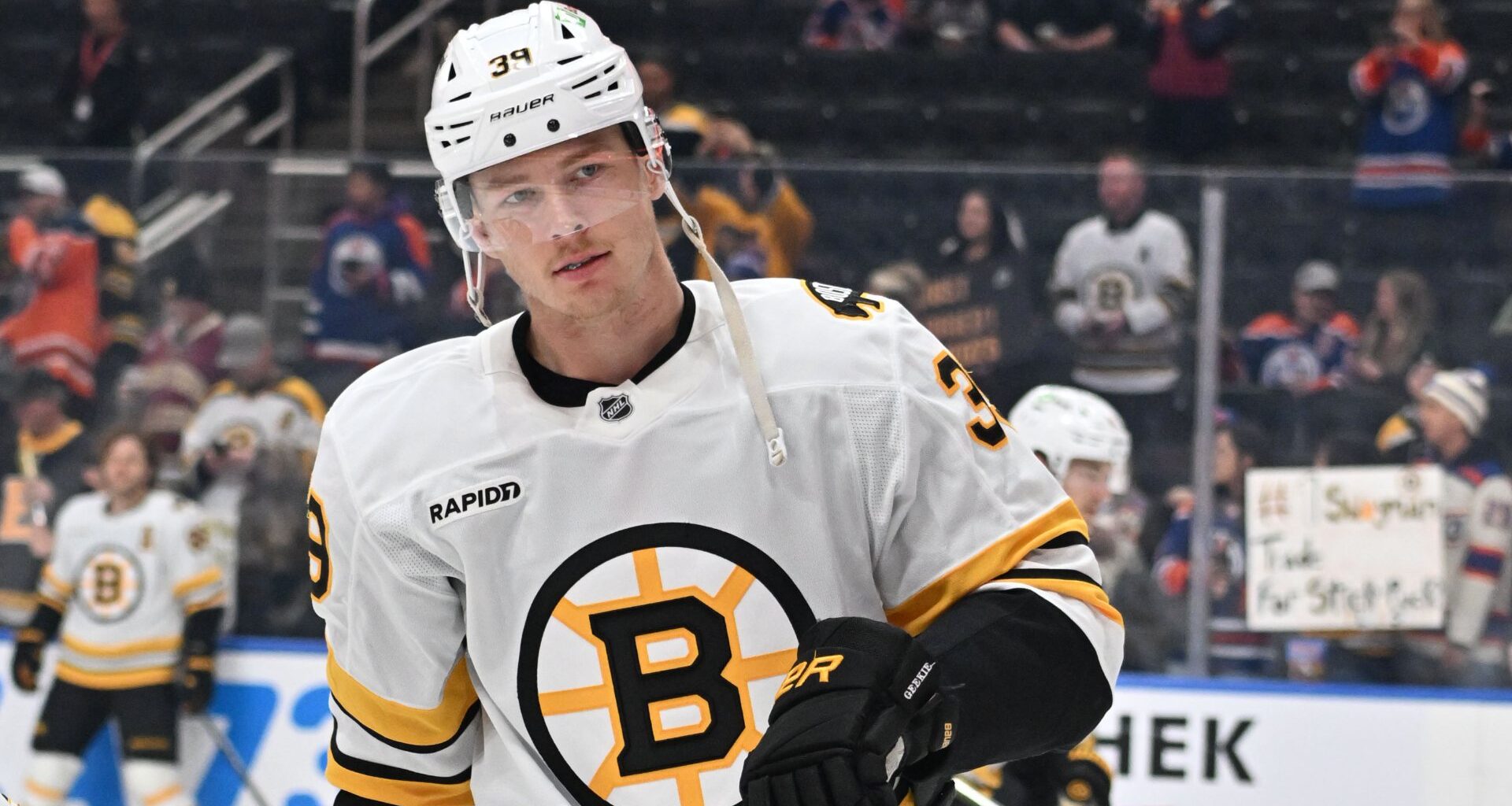 Bruins' Morgan Geekie Leaves Game For Family Reasons