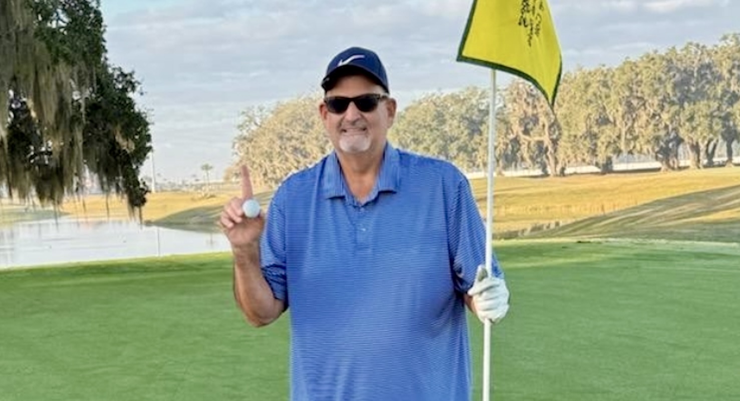 Village of Oak Hollow golfer gets lucky ace at new golf course