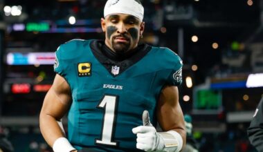 Jalen Hurts rarely threw the ball down the field on a windy day at the Linc, and was outdueled by the bolder Brock Purdy.