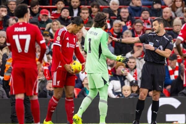 LIVERPOOL, ENGLAND - Saturday, November 22, 2025: Referee Andrew Madley advising that there is a VAR check during the FA Premier League match between Liverpool FC and Nottingham Forest FC at Anfield. (Photo by David Rawcliffe/Propaganda)