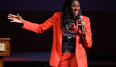 Former WNBA player says challenges are stepping stones at IUN