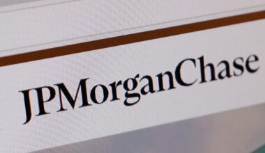 JPMorgan's asset management arm to end use of proxy advisers in US, memo shows