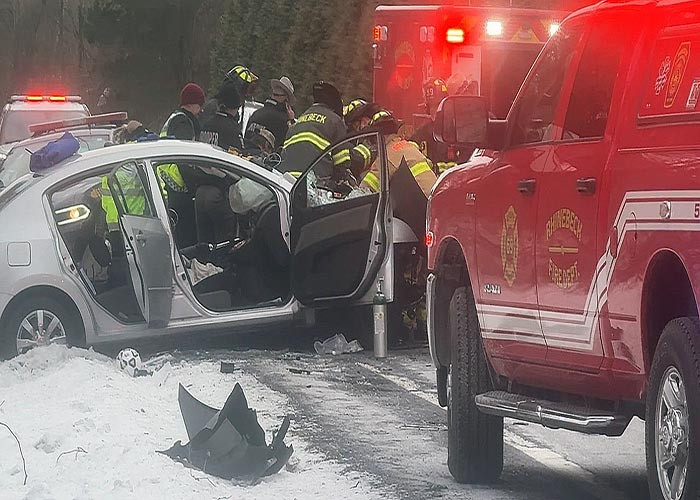 Rhinebeck head-on collision closes section of 9G.
