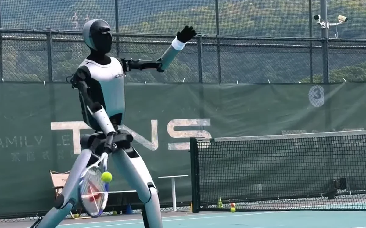 Chinese humanoid Walker S2 has gone full Robo Nadal mode by hitting perfect strokes of the racket during a live tennis match against a human