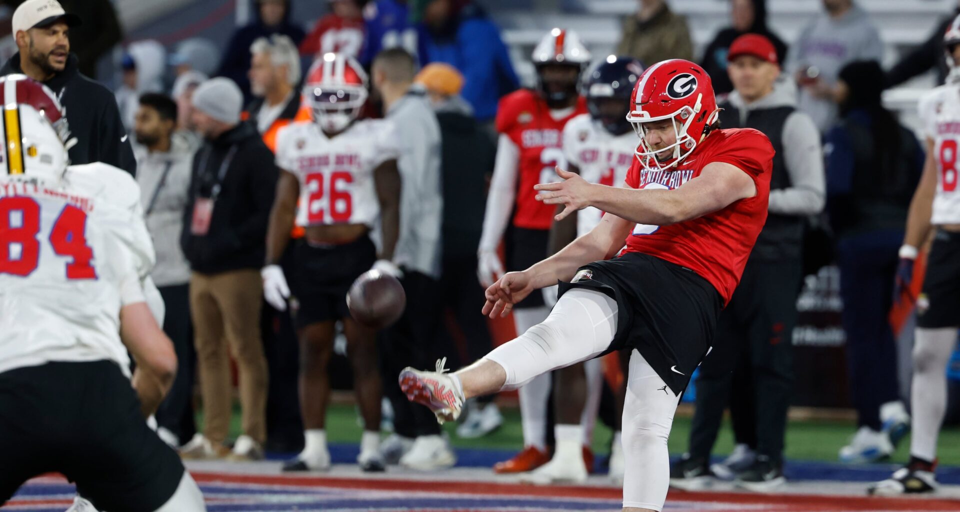 Georgia's Brett Thorson booming at Senior Bowl, adjusts to NFL field zones