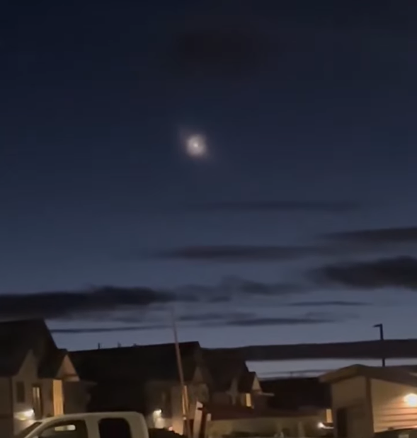 Light seen Sunday night over Summit County likely a SpaceX rocket