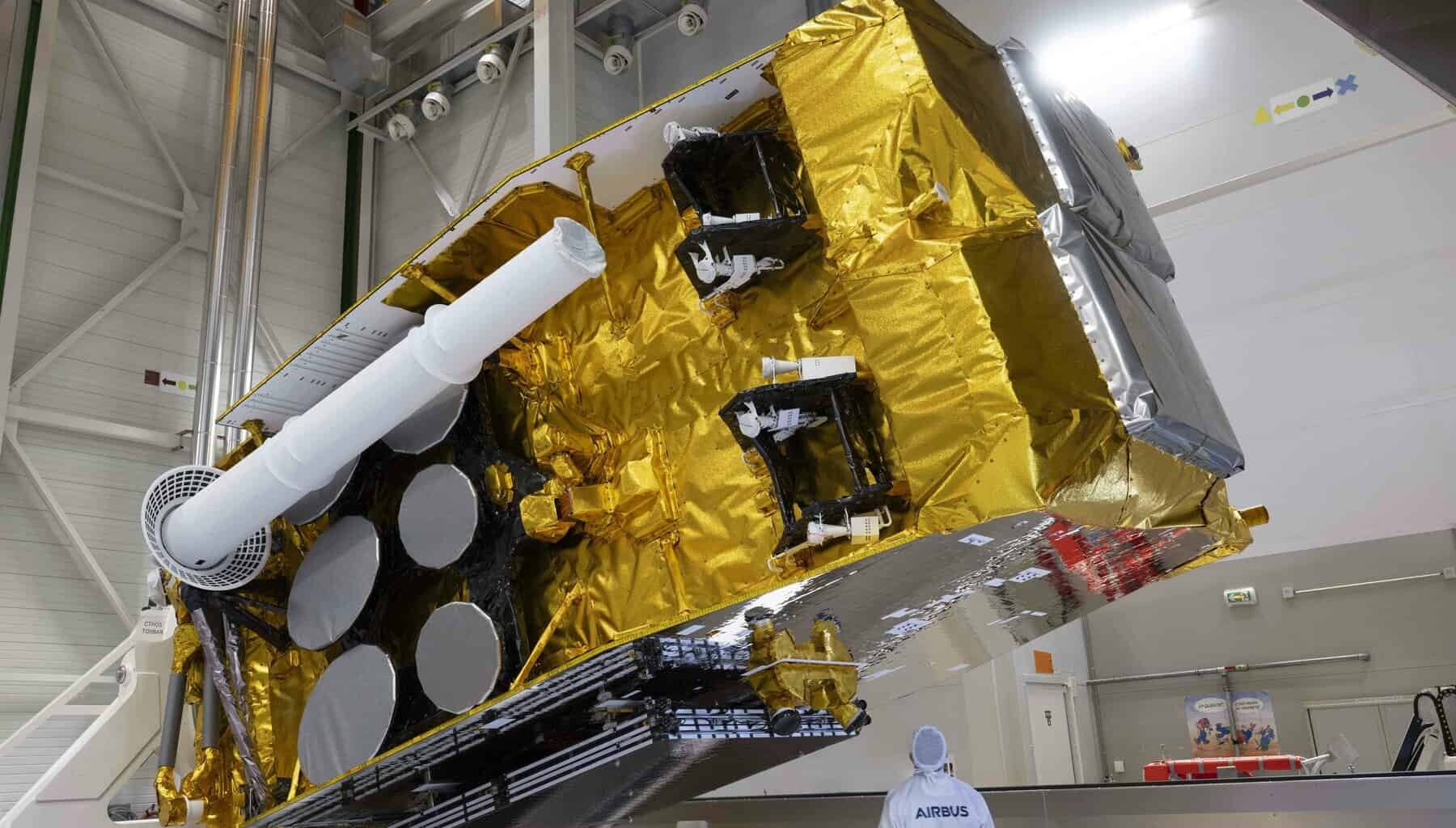 SpainSat NG 2, launched in Oct, suffers anomaly ascribed to 'space particle' on way to GEO orbit; insured for $400 million