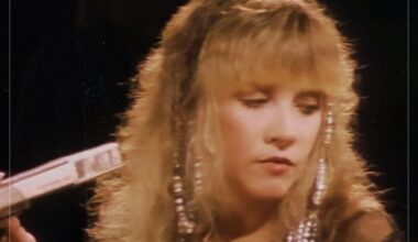 Stevie Nicks recalls her lost weekend: "What just happened?"