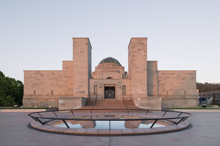 Australian War Memorial Southern Entrance and Parade Ground / Studio.SC - Image 17 of 25