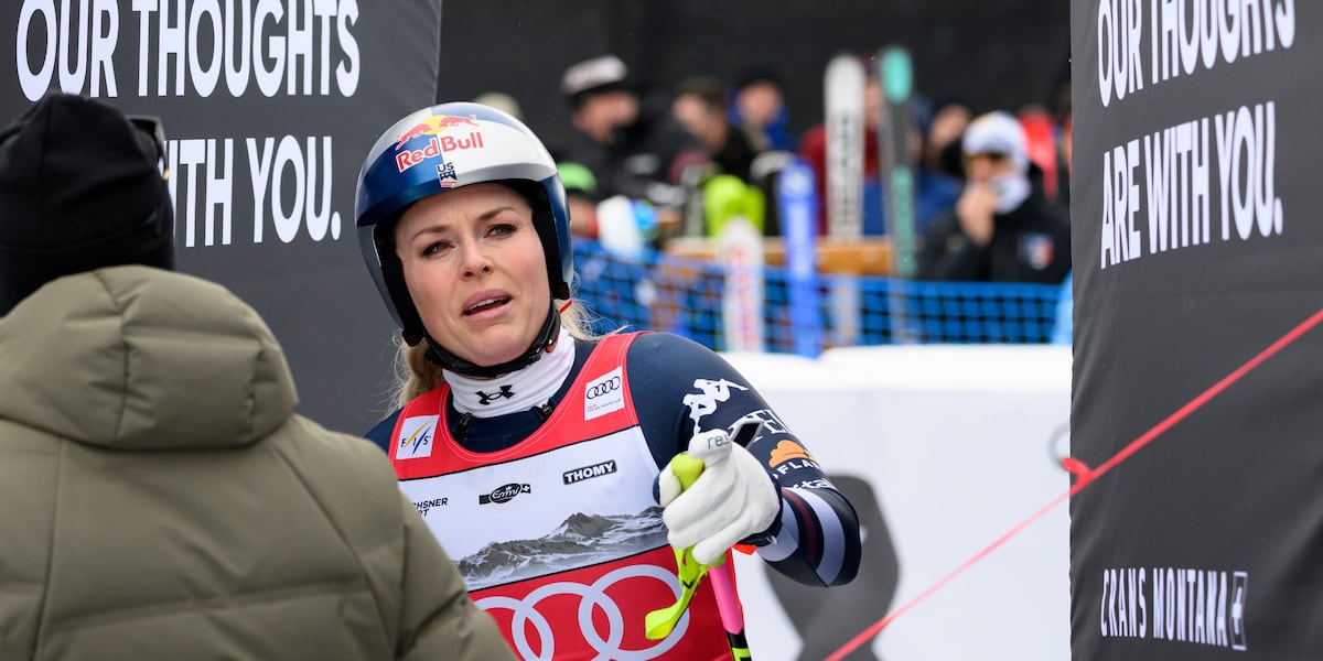 Lindsey Vonn left limping after crash in final downhill race before Milan Cortina Olympics