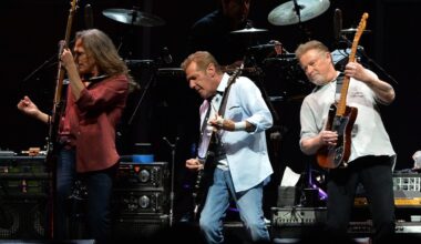 Eagles 'Their Greatest Hits 1971-1975' Is First Album To Sell 40 Million Copies