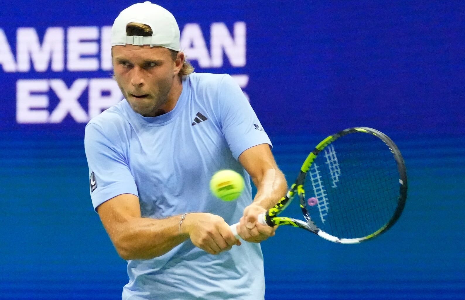 ATP Hong Kong Day 2 Predictions Including Muller vs Kecmanovic