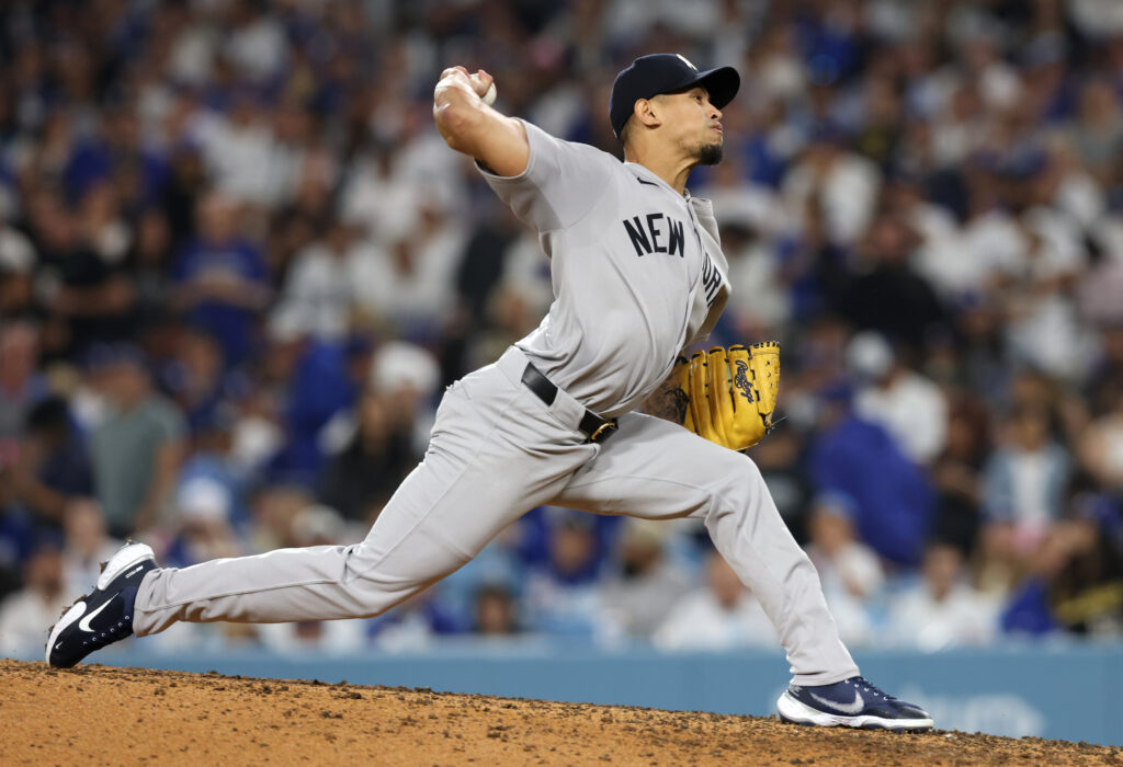 Diamondbacks To Sign Jonathan Loáisiga To Minor League Deal