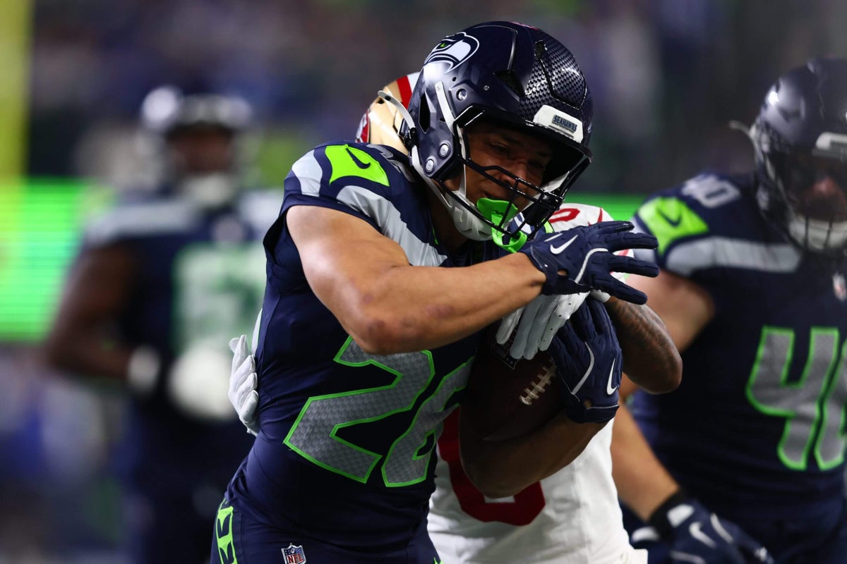Seahawks RB Zach Charbonnet, LT Charles Cross injured in win over 49ers