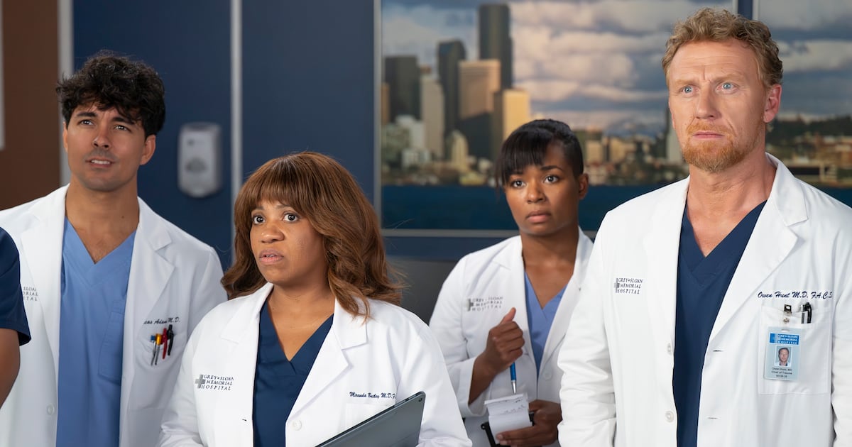 'Grey's Anatomy' Halts Production to Protest ICE