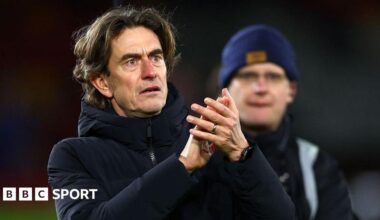 Thomas Frank claps his hands