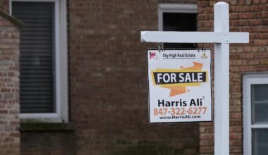 Average US long-term mortgage rate edges higher, but still near lowest point in more than 3 years