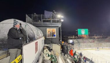 AHL announcer calls game standing in record-breaking cold: ‘I would do it again’