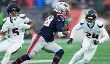 Live updates: Patriots burn Texans defense on a fourth-down play for an early touchdown in their playoff showdown