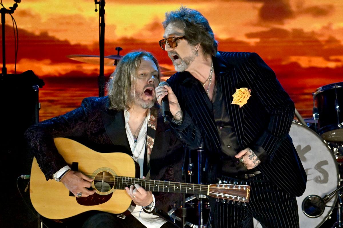 Hear New Two New Black Crowes Songs