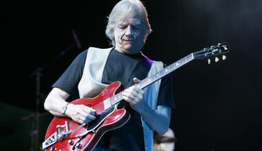 Moody Blues' Justin Hayward Sets 11-Date U.S. Tour