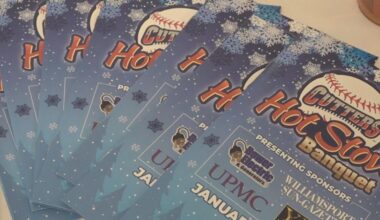 Experts at Cutters Hot Stove Banquet Talk MLB's Uncertain Future as Collective Bargaining Tensions Rise