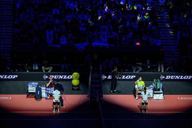 Carlos Alcaraz of Spain and Italy's Jannik Sinner rest during the Hyundai Card Super Match in Incheon, Saturday. Korea Times photo by Shim Hyun-chul