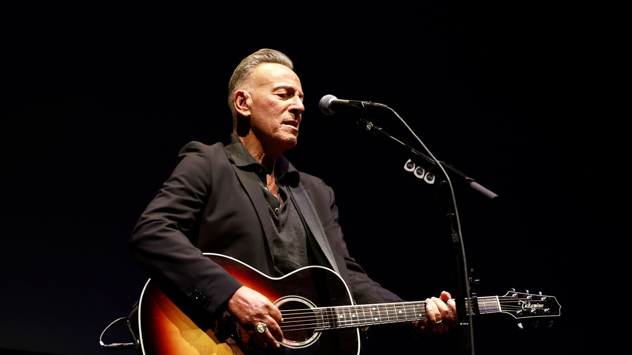 Bruce Springsteen Rallies Against Trump and ICE in New Protest Song “Streets of Minneapolis”