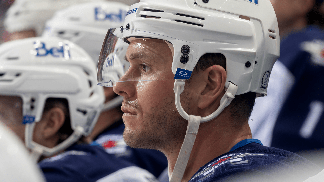 Toews return to Chicago with Jets will be 'weird situation'