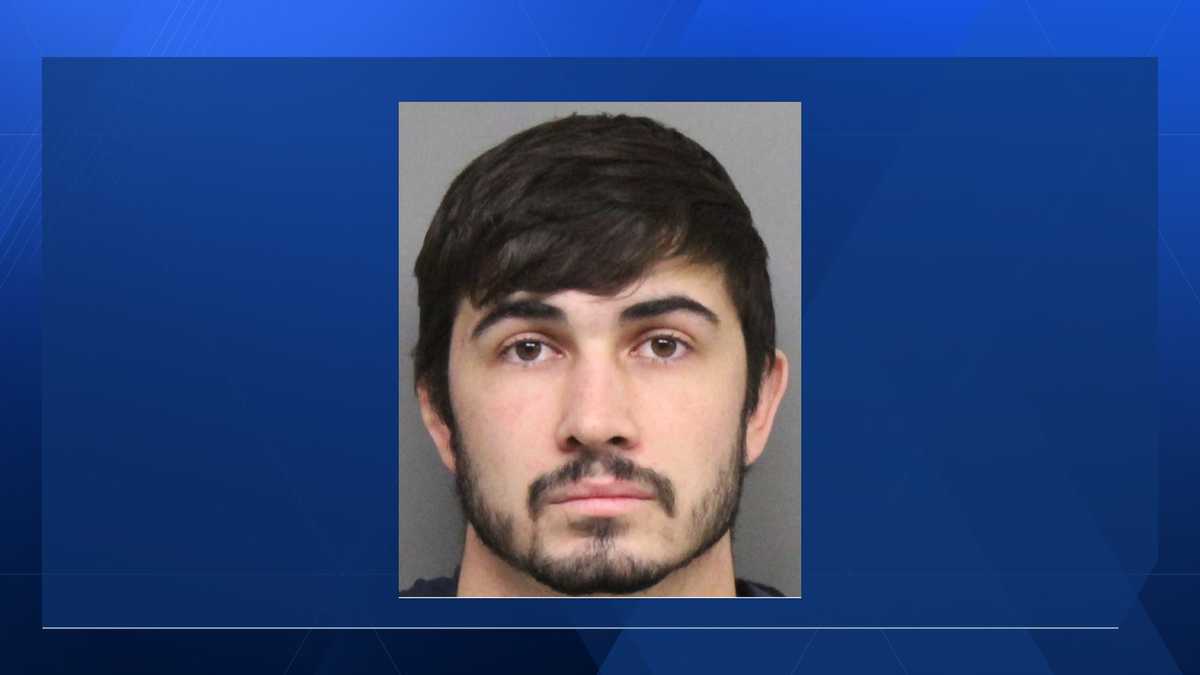 Palmyra teacher accused of inappropriate relationship with former student