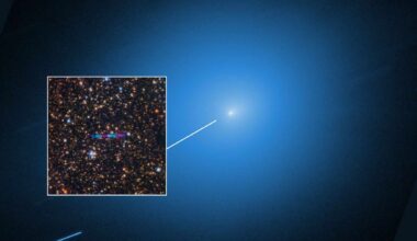 Inset image points to faint interstellar object 3I/ATLAS against a star field, shown with a blue glow and an arrow marking its position.