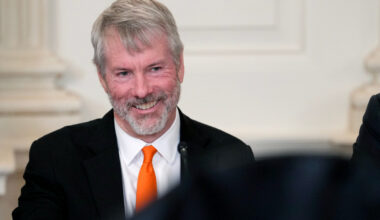 Michael Saylor’s MicroStrategy plunges on New Year’s Eve