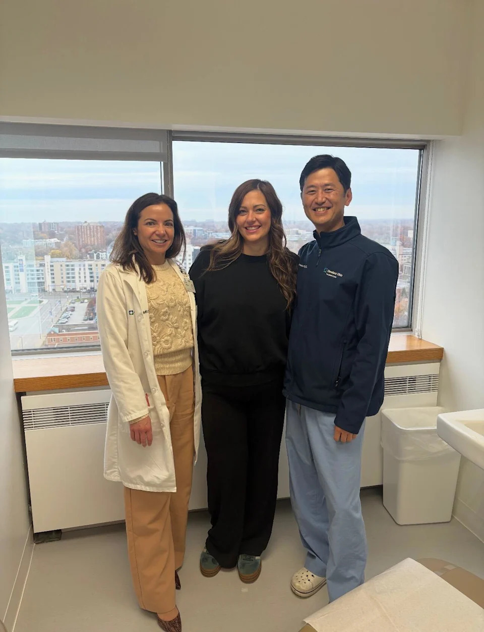 Lacy Cornelius-Boyd (center) with transplant coordinator Erika Johnson (left) and Dr. Masato Fujiki (right). / Credit: Lacy Cornelius Boyd