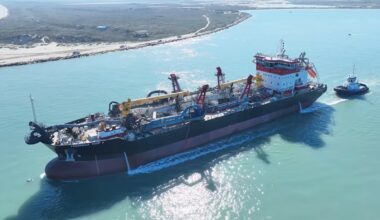 BREAKING NEWS: Seatrium delivers the largest self-propelled hopper dredger in U.S. History