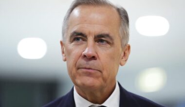 Carney calls on middle powers to band together in World Economic Forum speech
