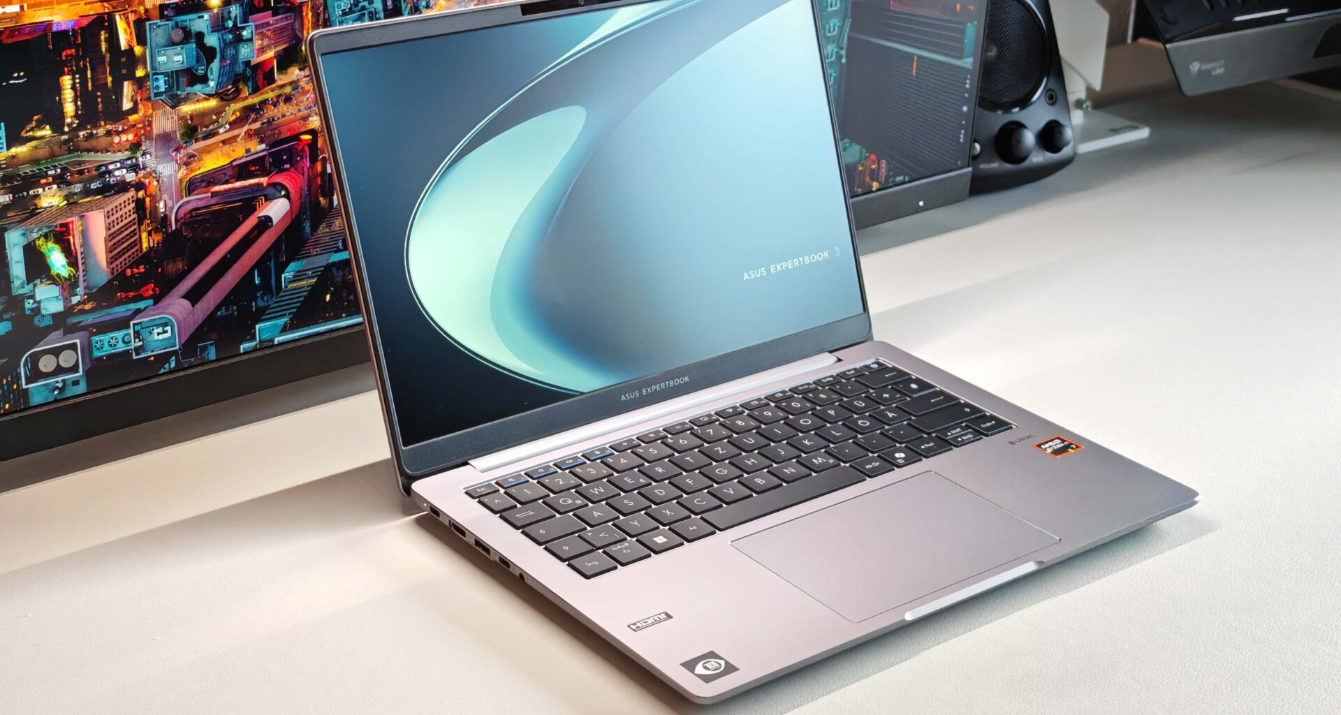Asus ExpertBook PM3 Review: Office laptop with AMD, long battery life, and Copilot+