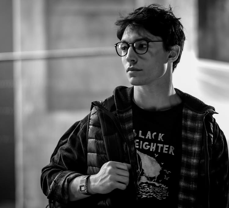 ezra miller barry allen