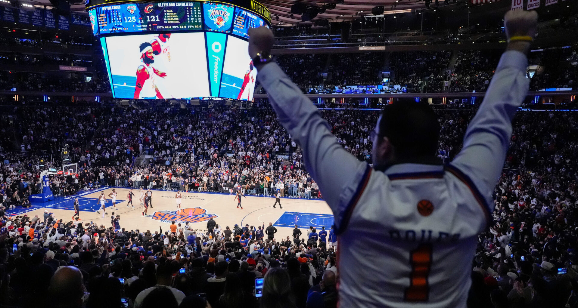 ESPN's regular-season NBA games averaging 2.1 million viewers through Christmas, 2nd-ever best start