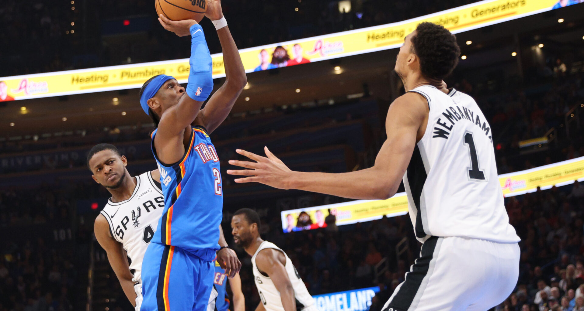 Defending champion Thunder back on track at midpoint after beating Spurs for 1st time in 4 meetings