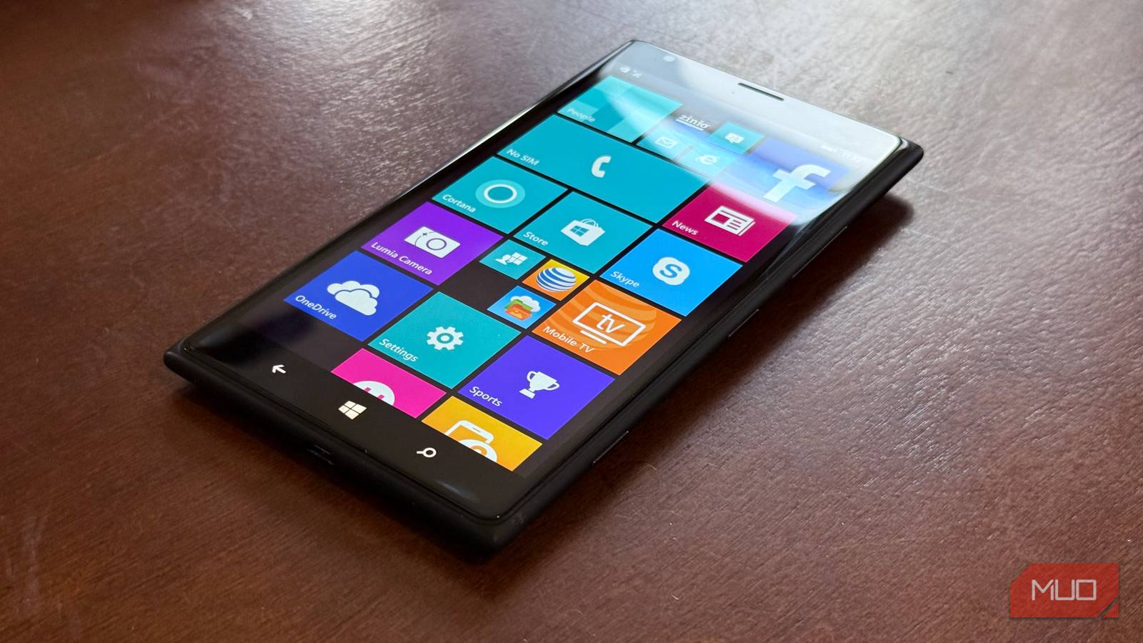 I still haven’t found a smartphone that beats Windows Phone’s amazing Live Tiles