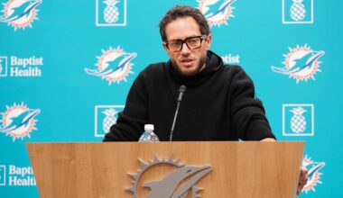 Chargers plan to hire ex-Dolphins head coach Mike McDaniel as offensive coordinator