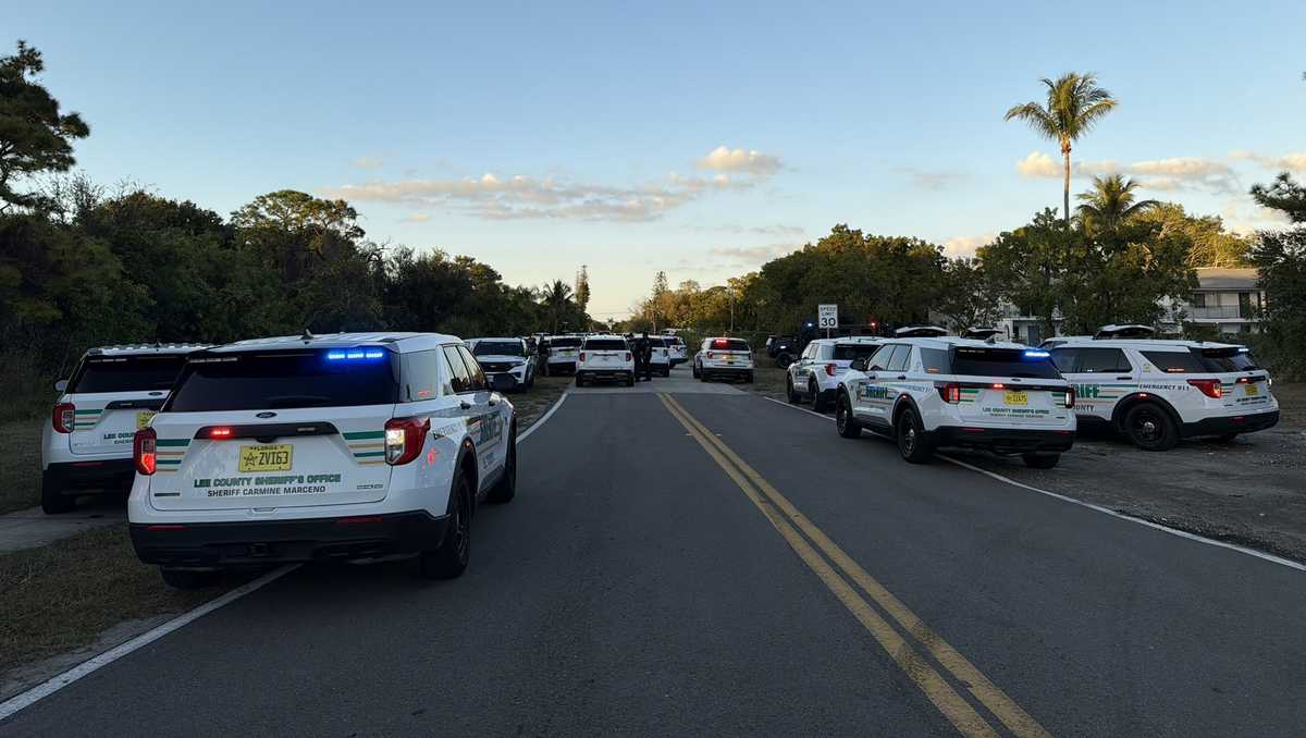 Suspect in custody after barricaded subject investigation in Bonita Springs